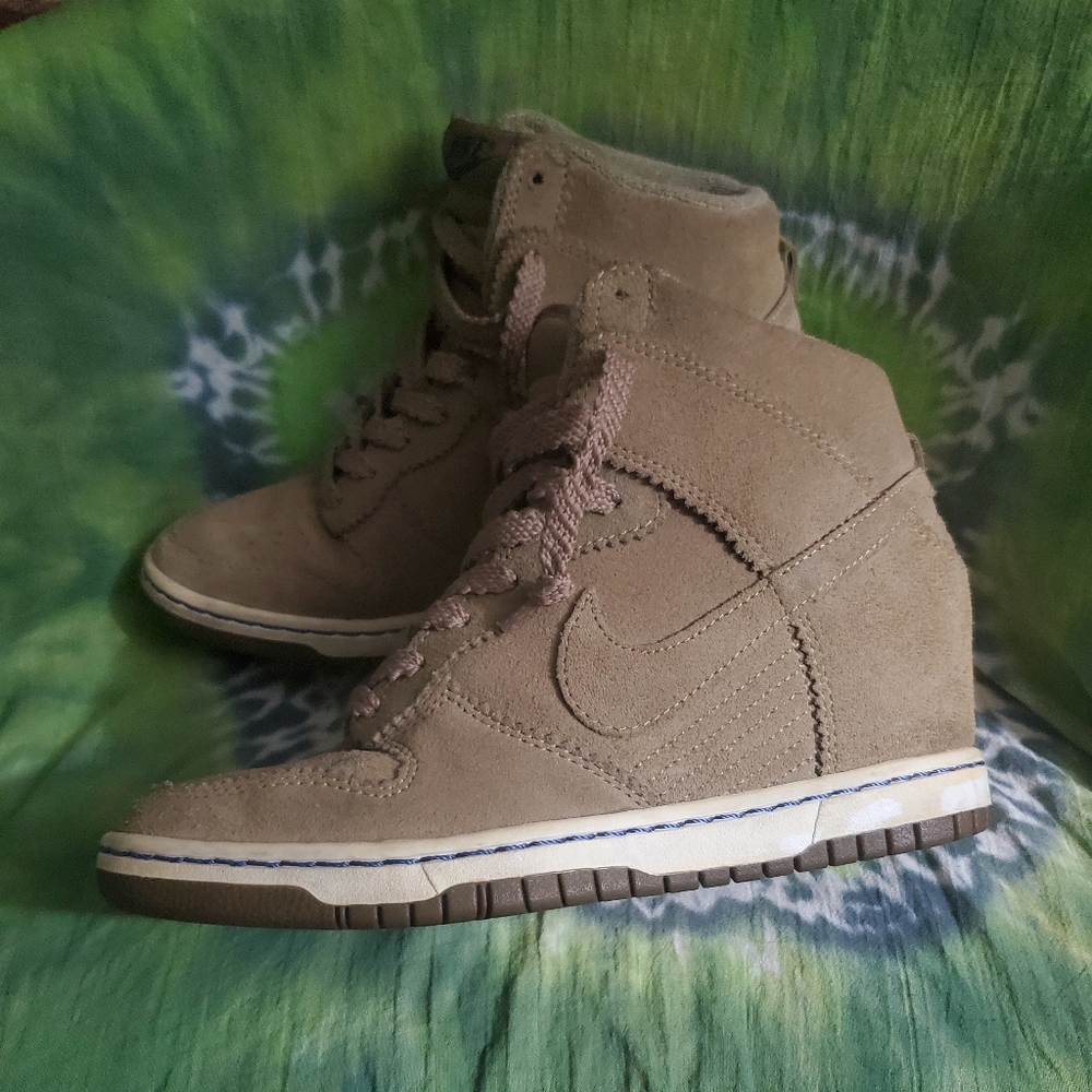 Nike Dunk Sky Hi Tan Suede